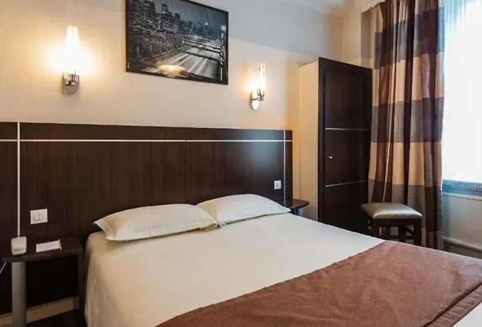 Vivienne Hotel