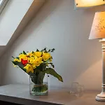 Hotel Vivienne *