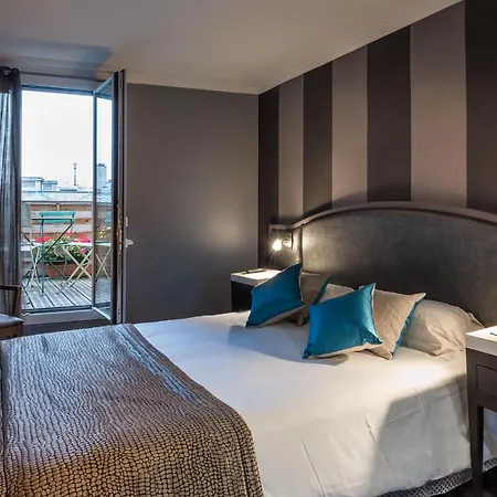 Vivienne Hotel *